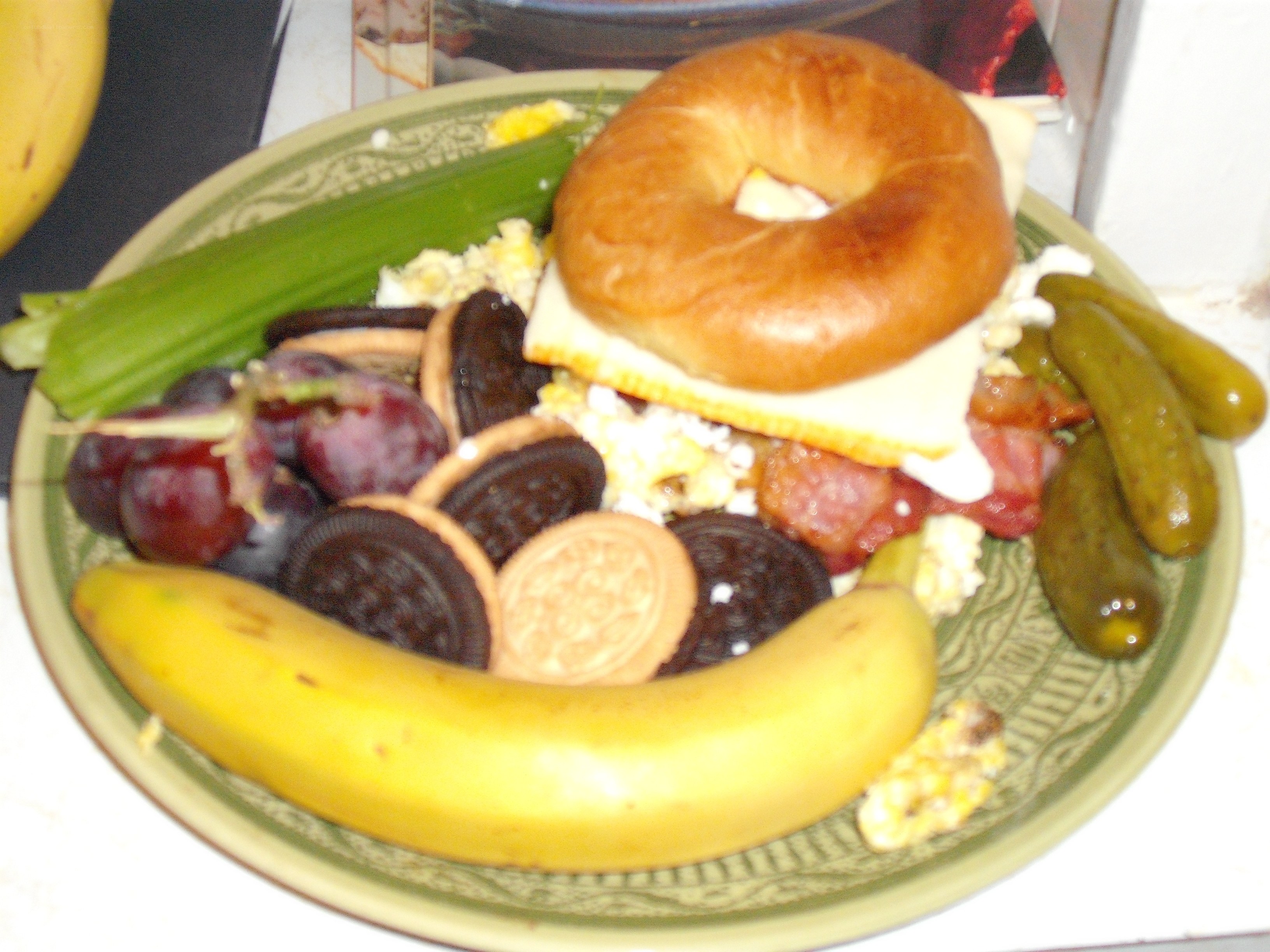 Breakfast plate with bagel and fruit