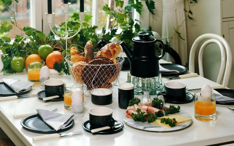 Breakfast Table Setting — White, Calm