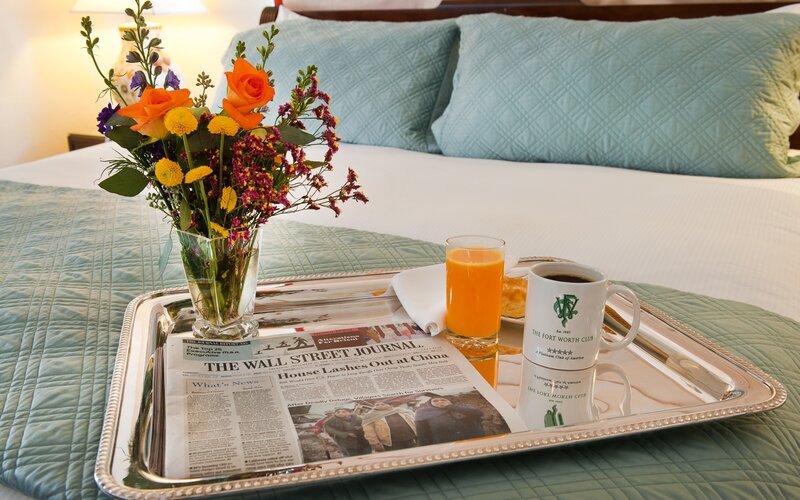 Breakfast Tray on Bed — Green