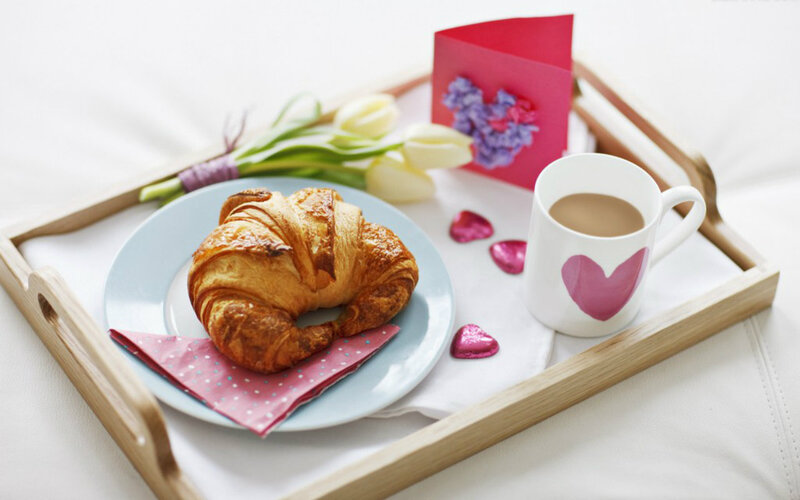 Breakfast Tray with Croissant — White