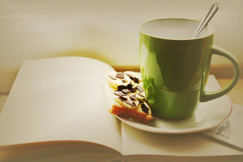 Breakfast with a book