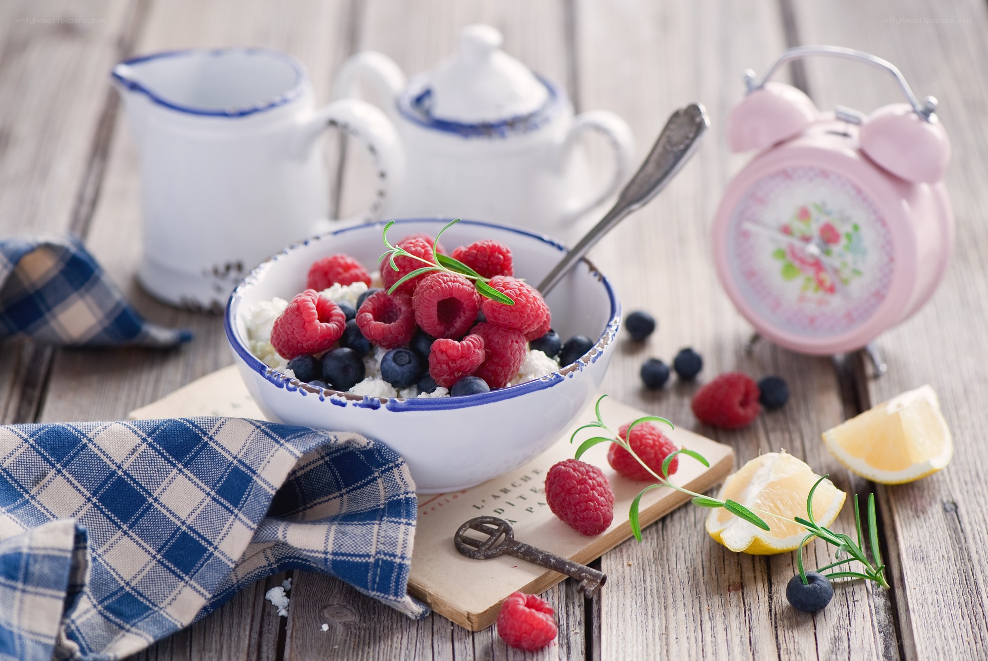 Breakfast with berries and lemon