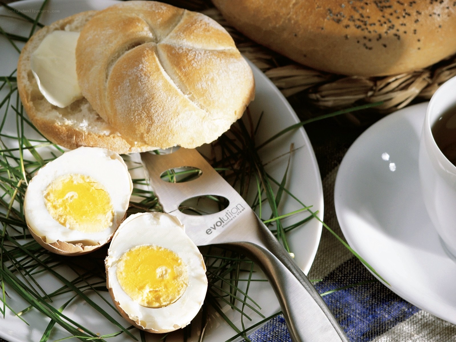 Breakfast with bread and eggs