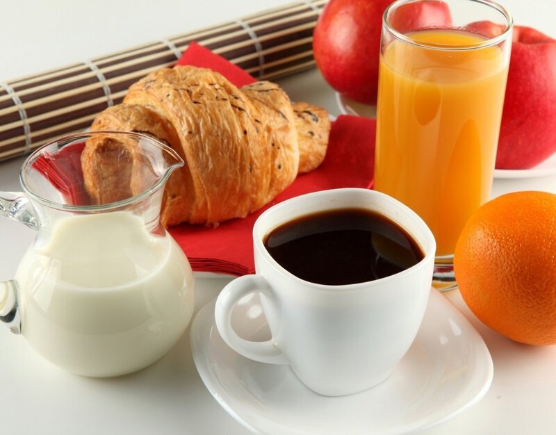 Breakfast with Croissant — White