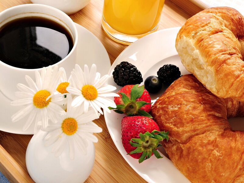 Breakfast with Croissants — White