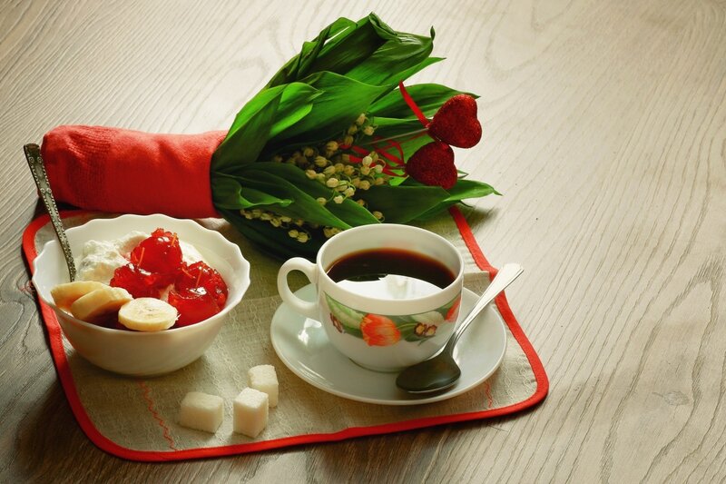 Breakfast with Flowers — White