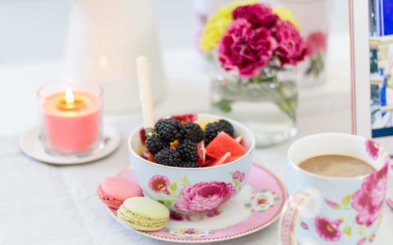 Breakfast with Fruit and Coffee — Pink
