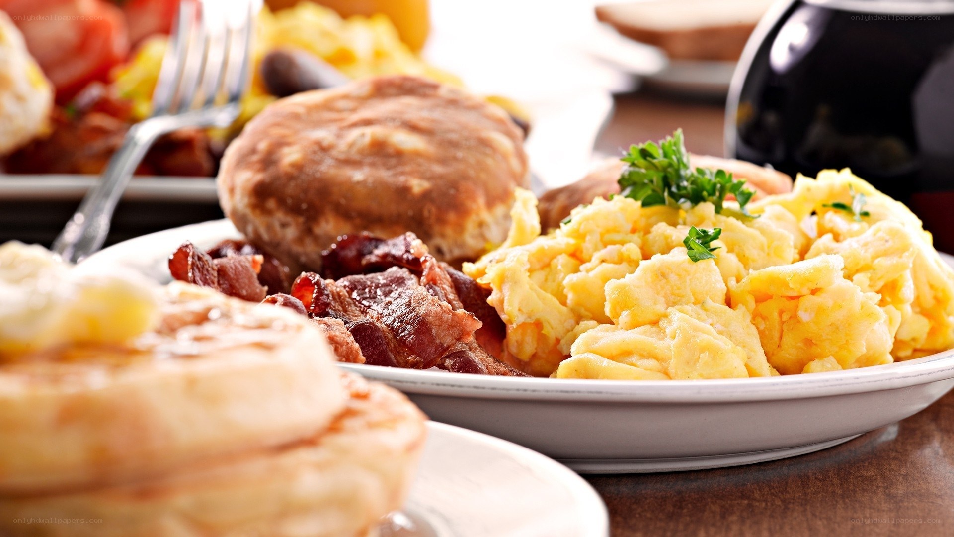 Breakfast with scrambled eggs and bacon