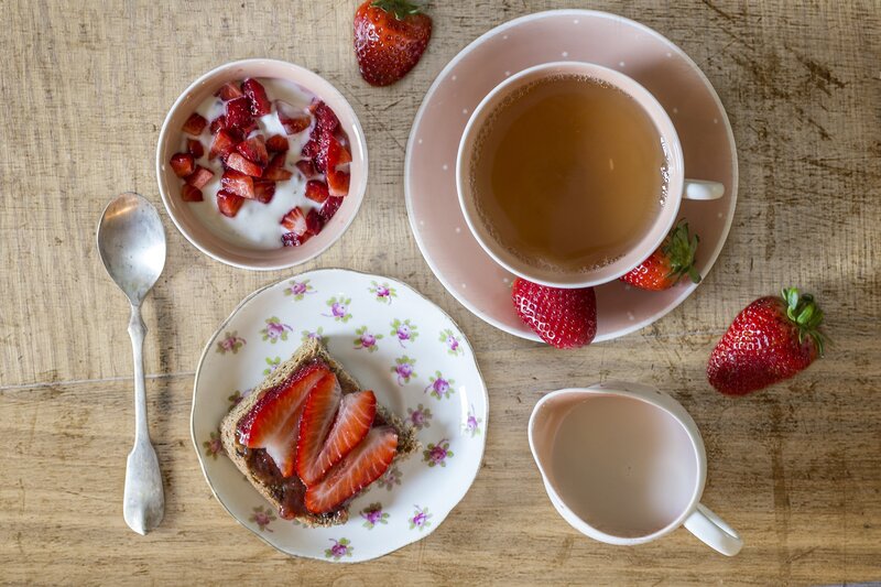 Breakfast with Strawberries — Brown