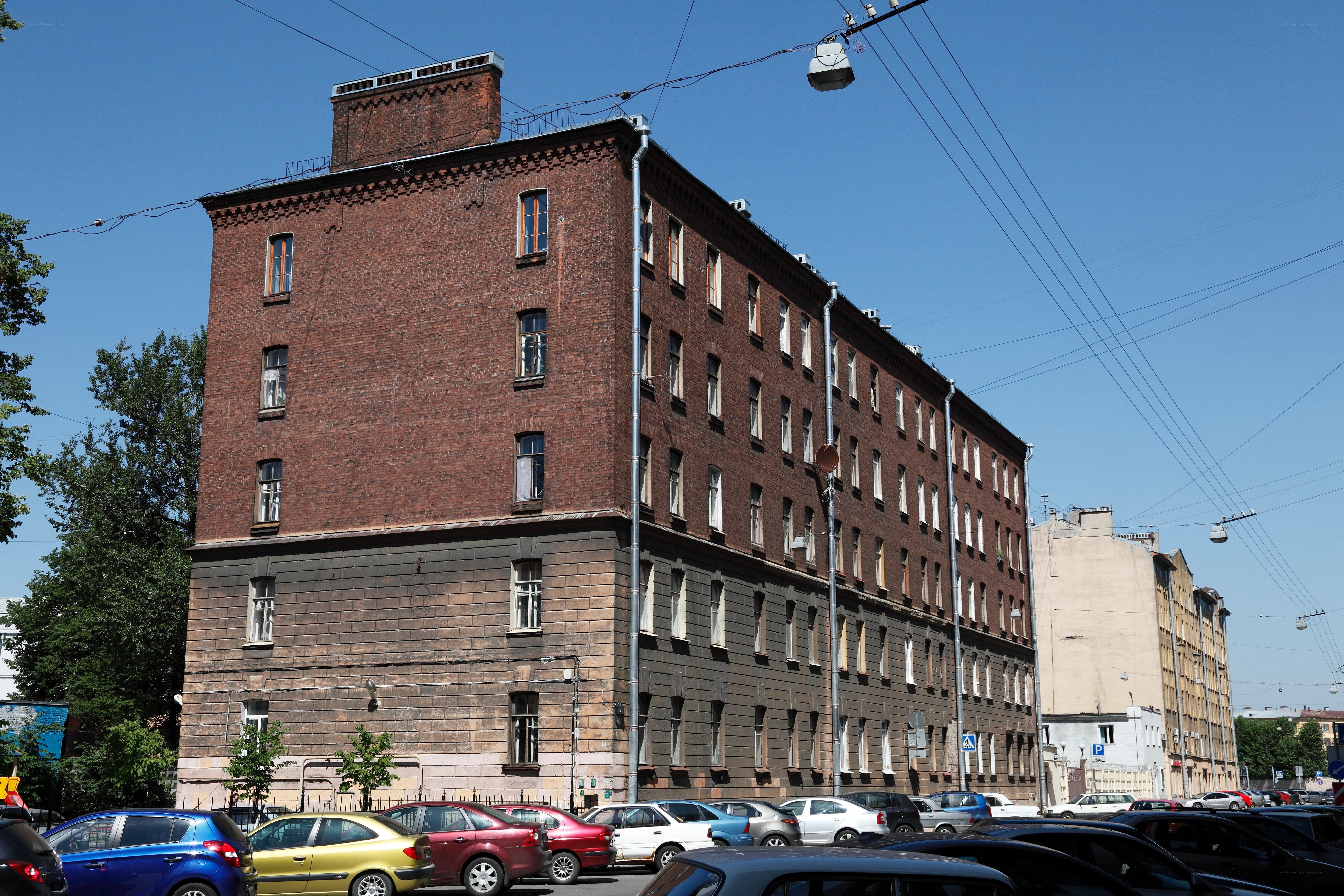 Brick apartment building in city