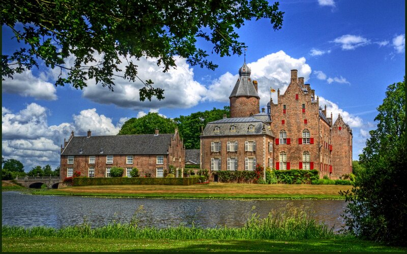 Brick Castle with Moat — Blue