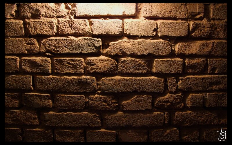 Brick Wall Texture — Brown, Dramatic