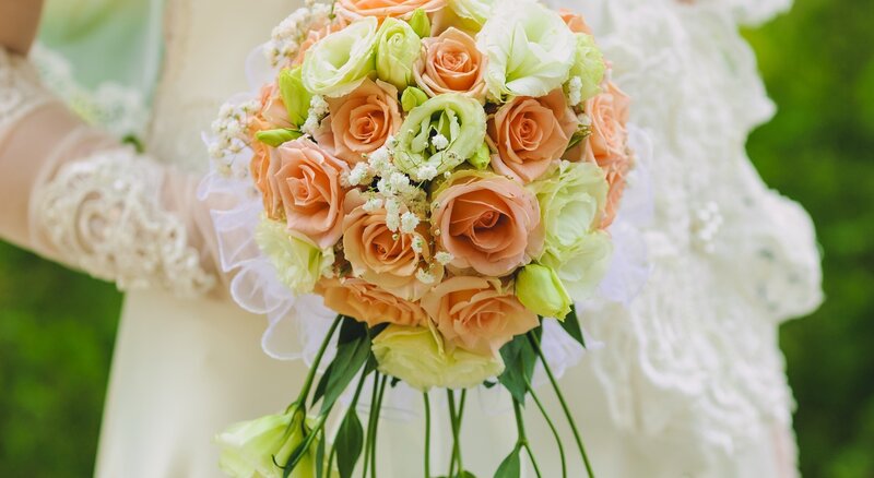 Bridal Bouquet with Roses — Peach, Serene