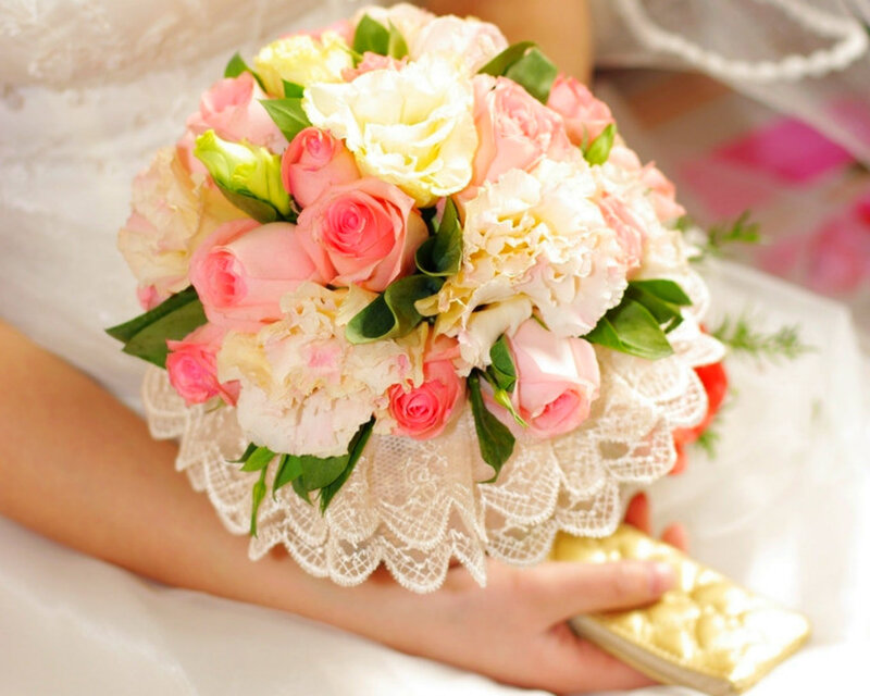 Bridal Bouquet with Roses — Pink