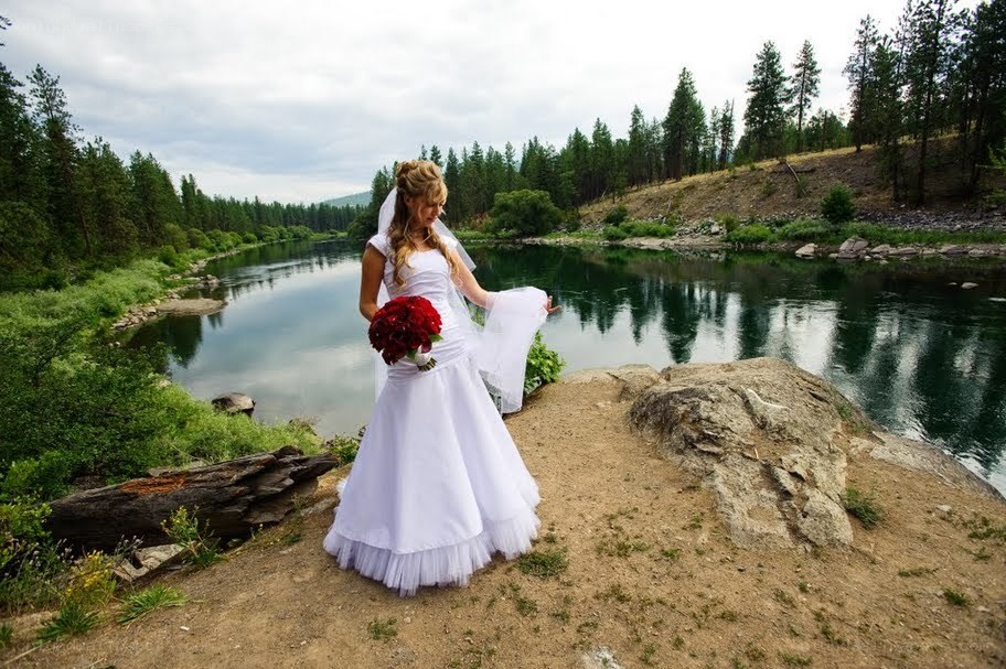 Bride by the river