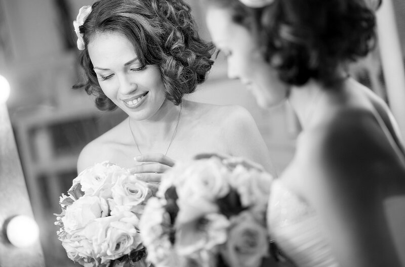 Bride Holding Bouquet — Black, Serene