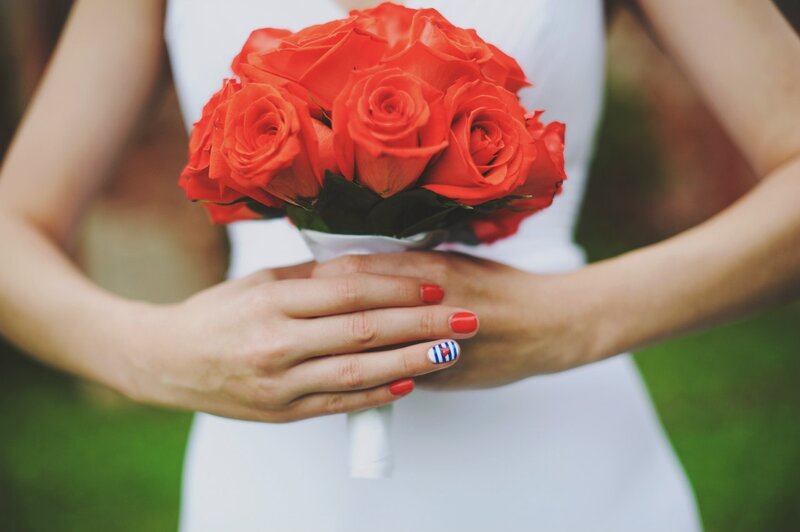 Bride Holding Bouquet — Red, Calm
