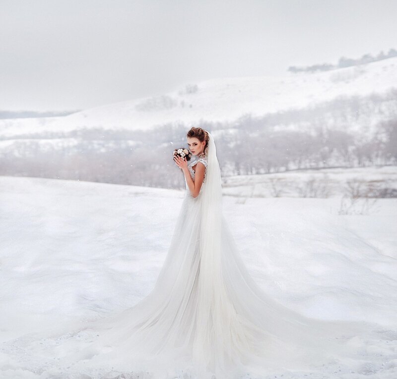Bride in Snow — White