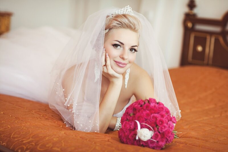 Bride with Bouquet — White, Calm