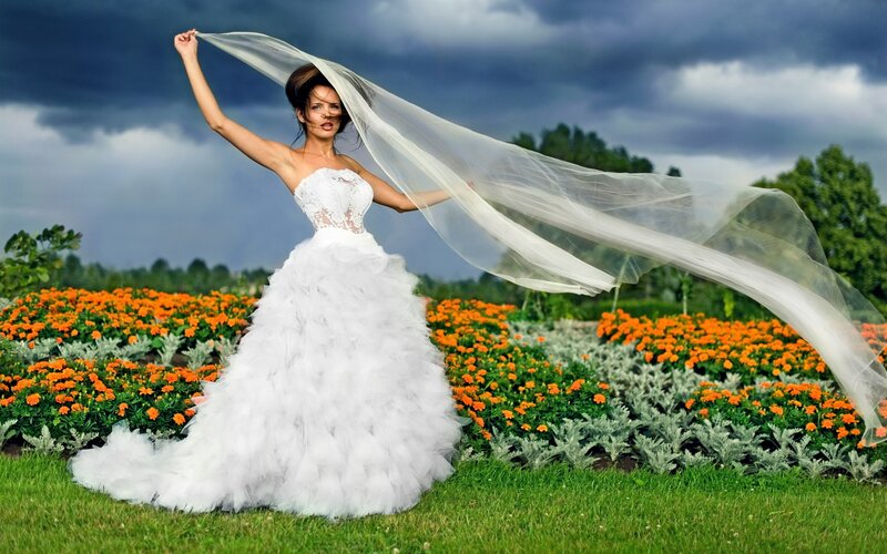 Bride with flowing veil