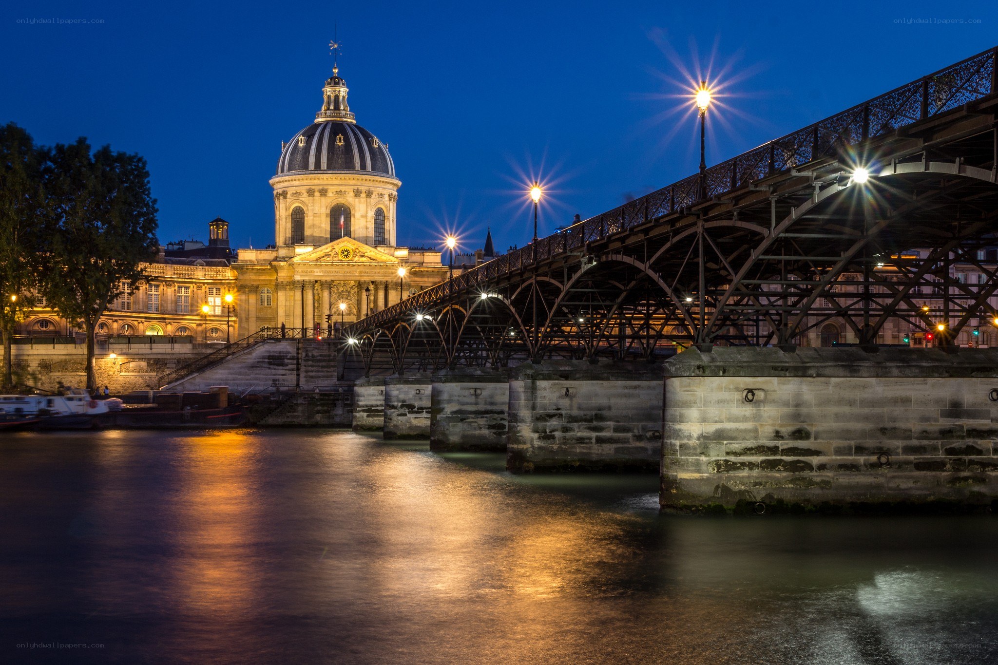 Bridge and dome at dusk