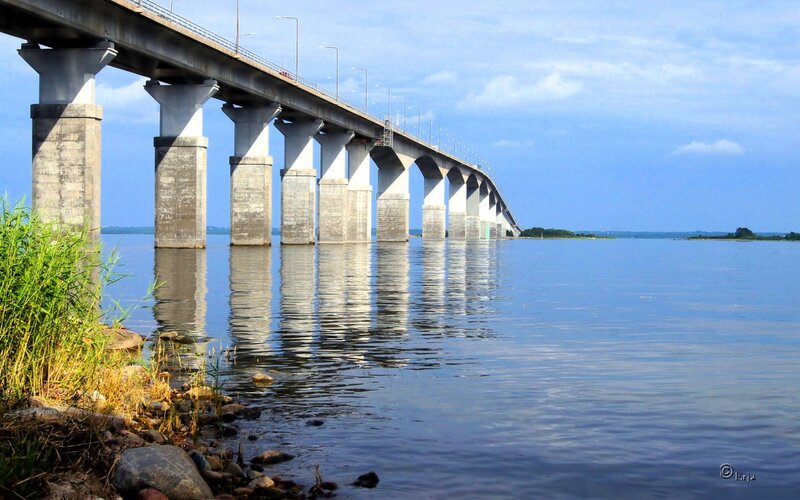 Bridge over a wide river