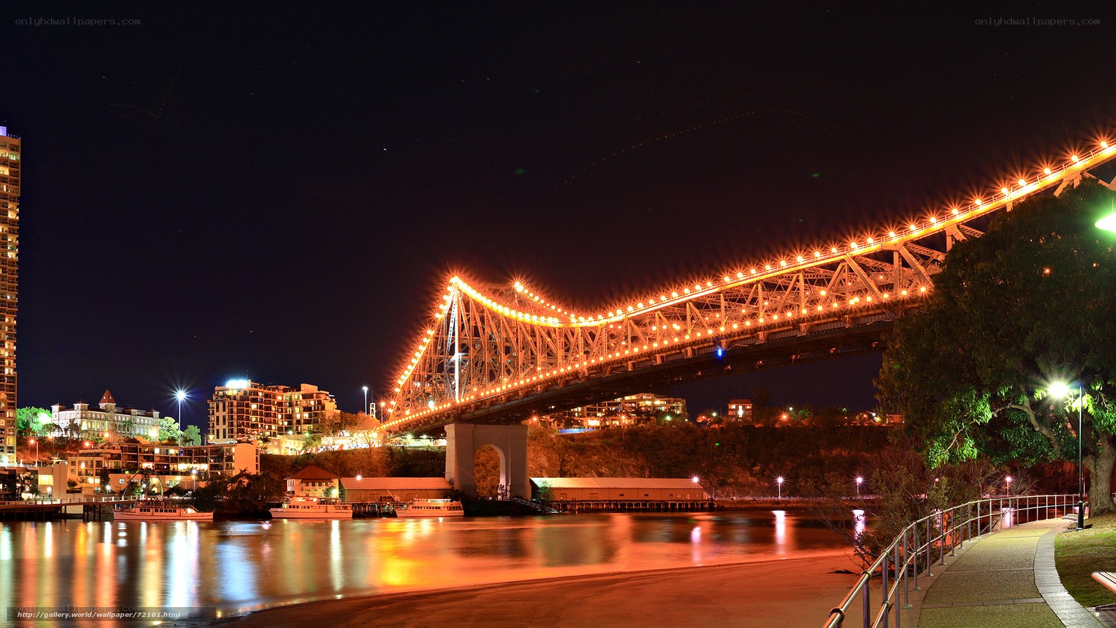Brisbane River at night