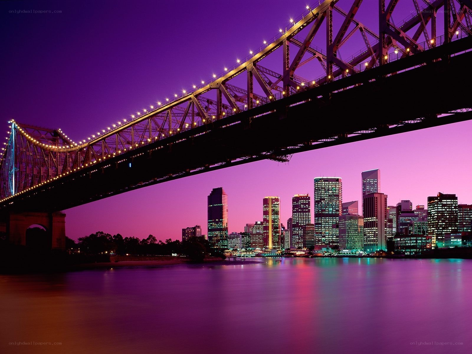 Brisbane skyline at dusk