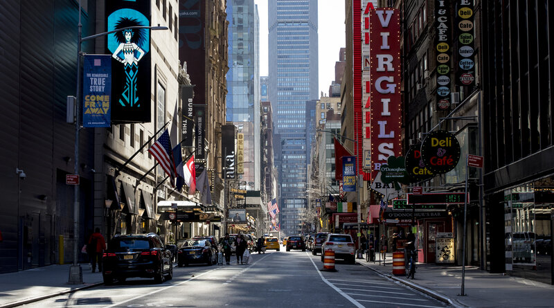 Broadway Street Scene — Gray