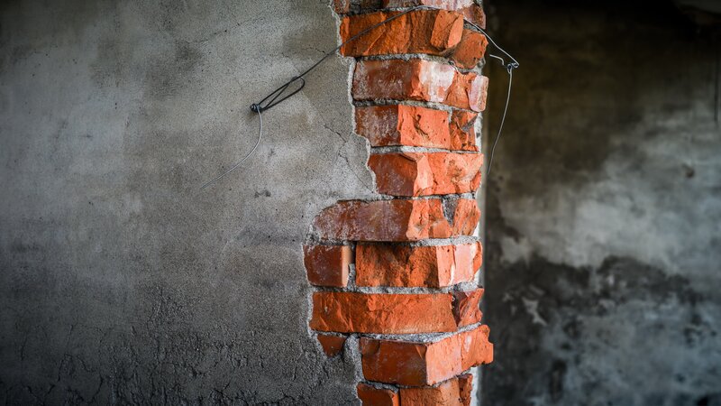 Broken Brick Wall — Gray