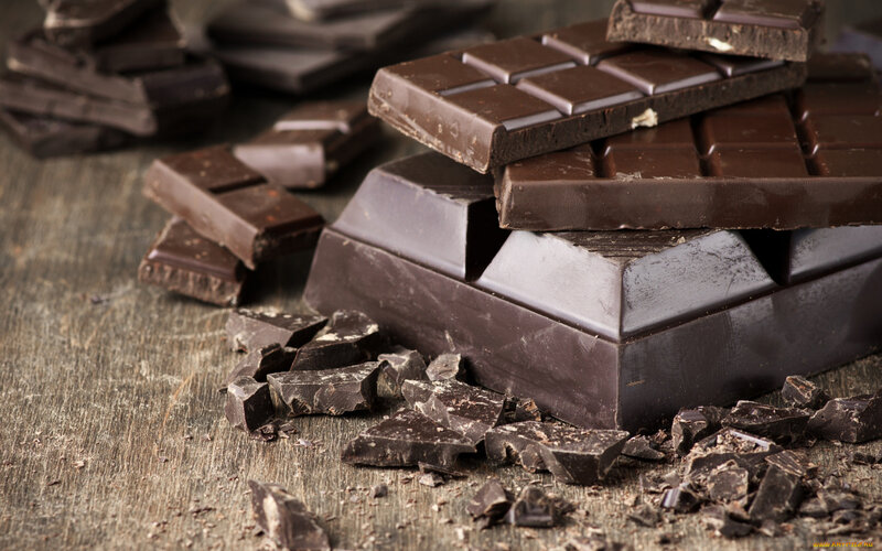 Broken Chocolate Bars — Brown, Neutral