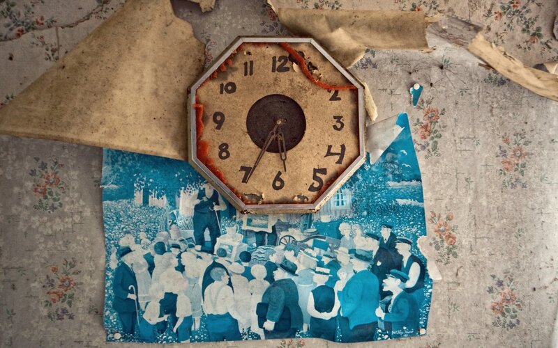 Broken Clock on Wall