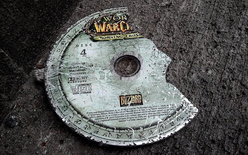 Broken Game Disc — Gray, Dramatic