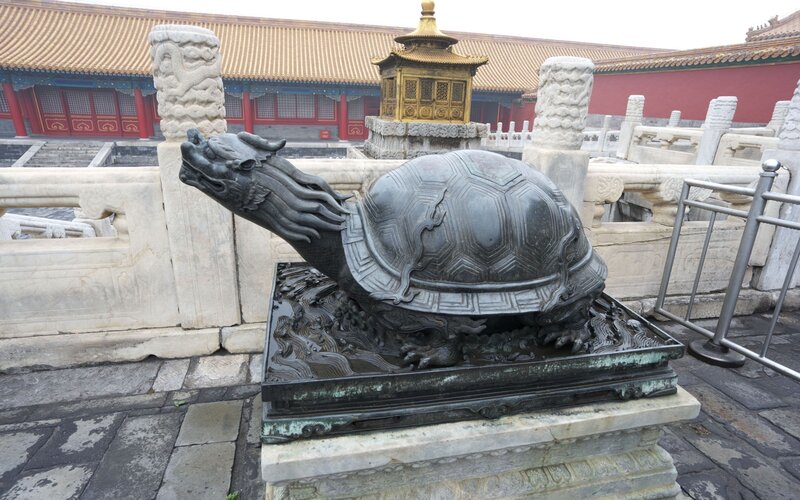 Bronze turtle statue in Beijing