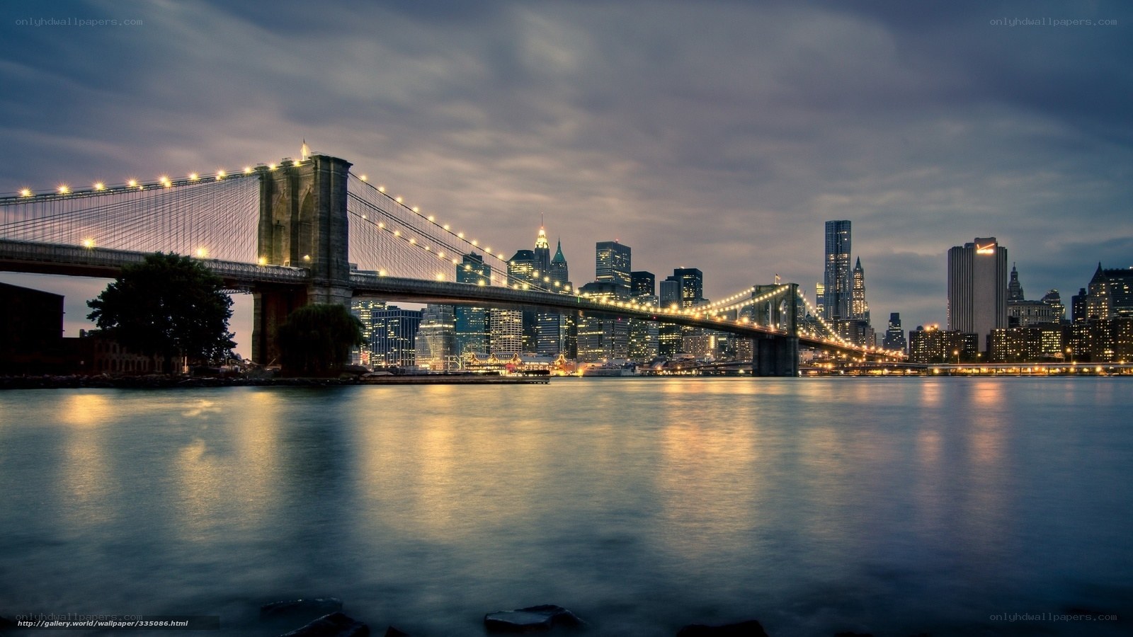 Brooklyn Bridge at dusk