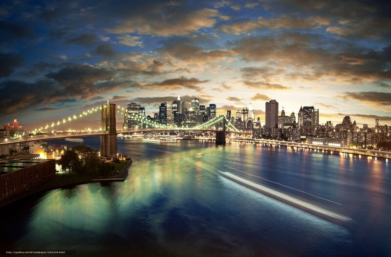 Brooklyn Bridge at dusk