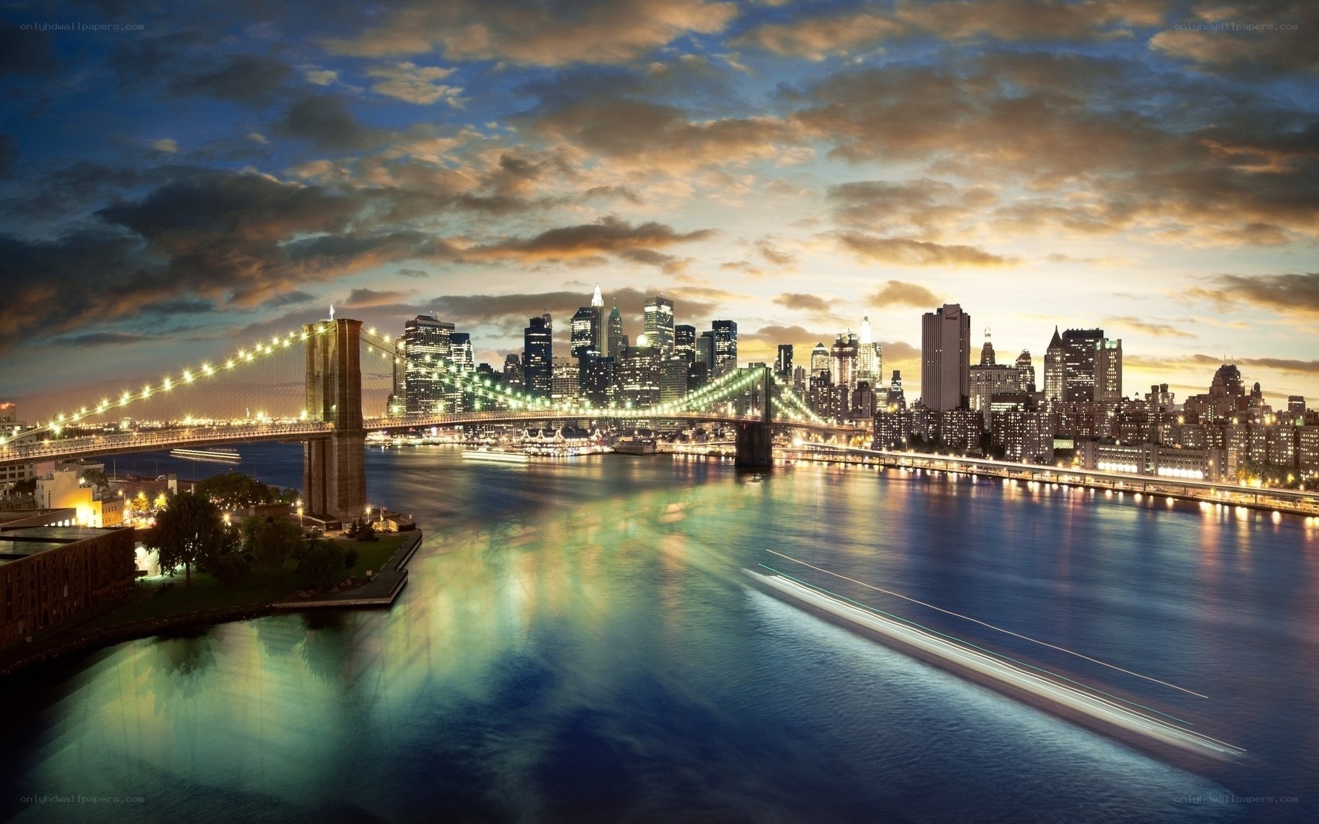 Brooklyn Bridge at dusk