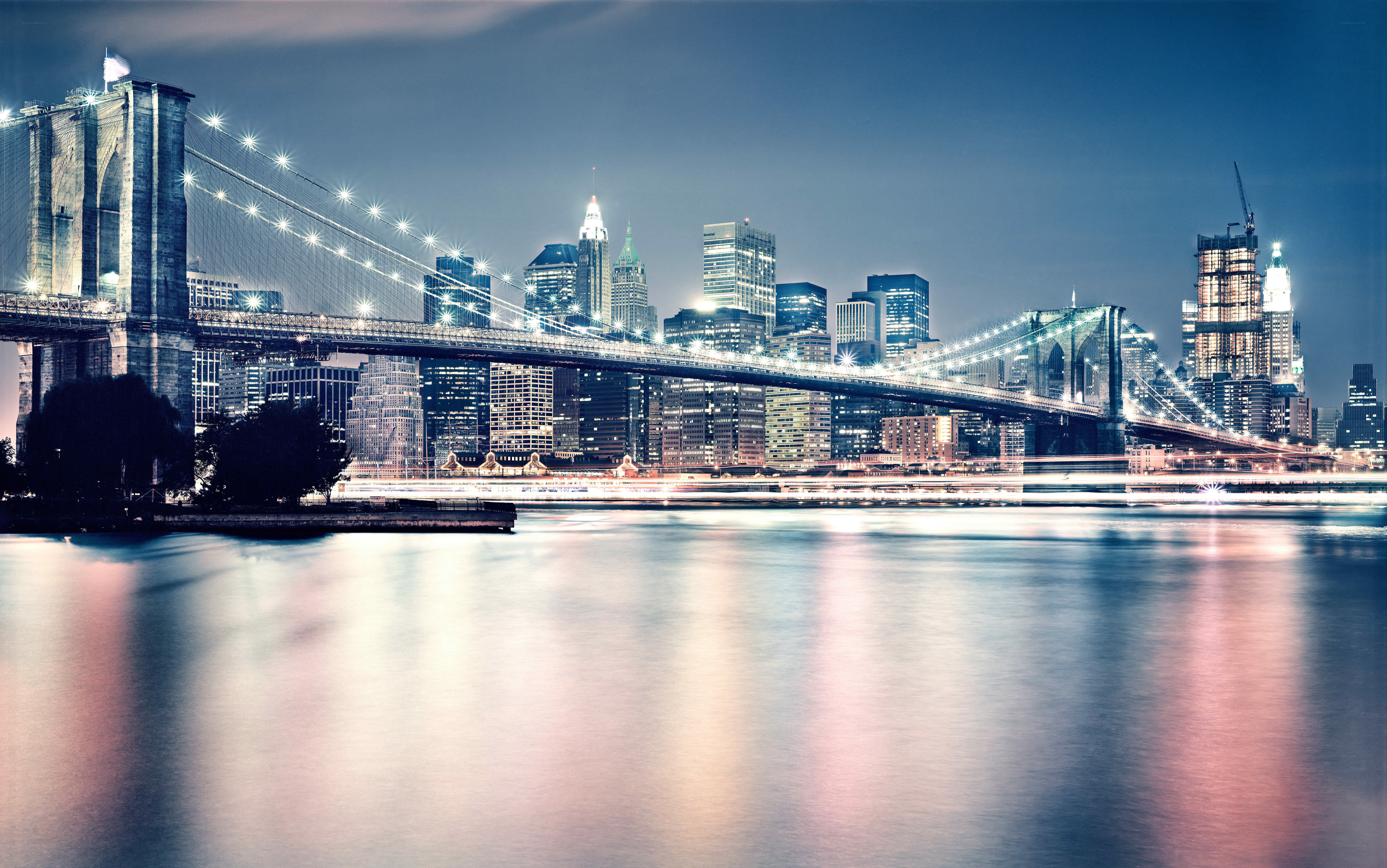 Brooklyn Bridge at night