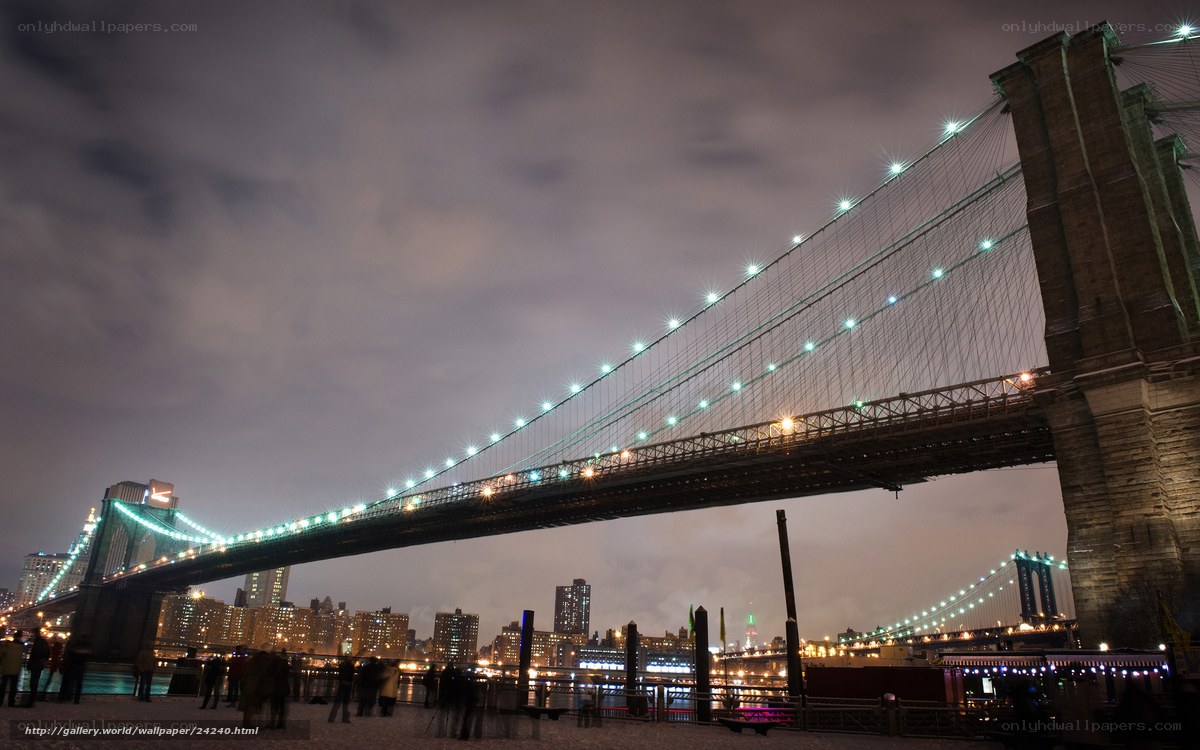 Brooklyn Bridge at night