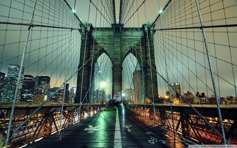 Brooklyn Bridge at Night — Green
