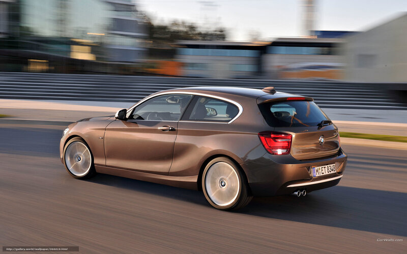 Brown BMW 1 Series — Dynamic, Afternoon, Photograph