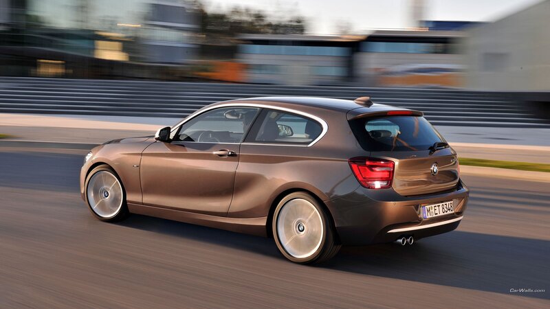 Brown BMW 1 Series — Dynamic, Afternoon