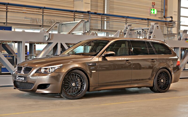 Brown BMW M5 Station Wagon