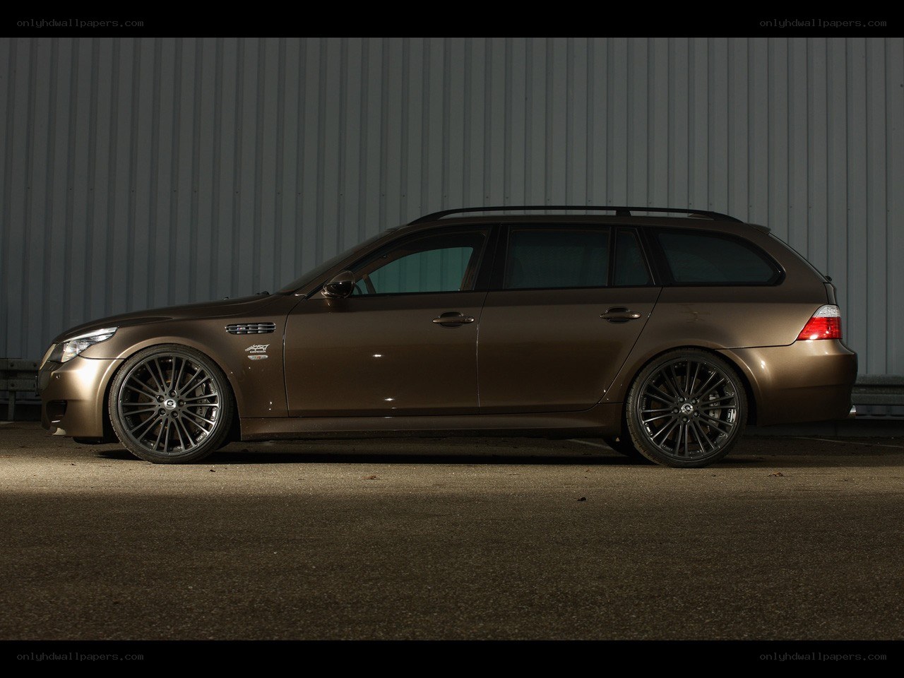 brown bmw station wagon