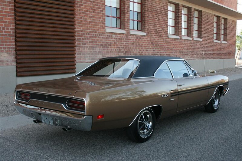 Brown Classic Car — Calm, Afternoon