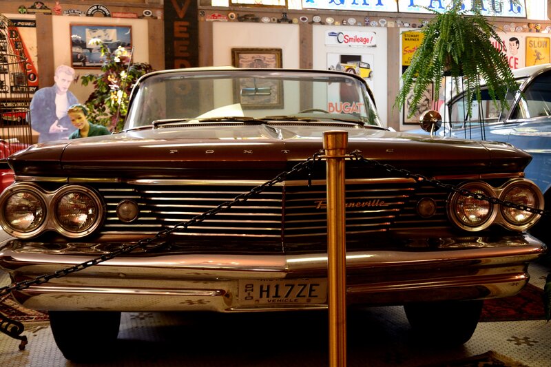Brown Classic Car — Nostalgic