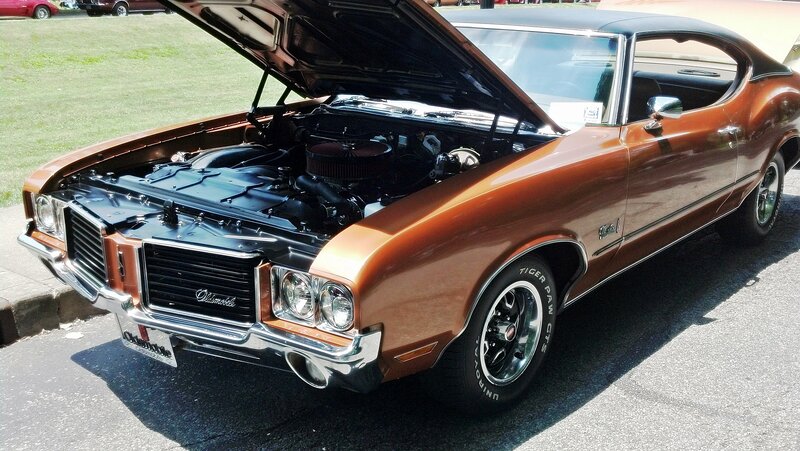 Brown Classic Car — Showcase