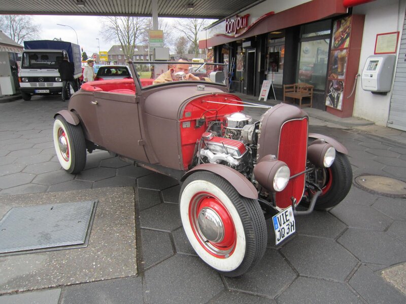 Brown Hot Rod Car — Casual