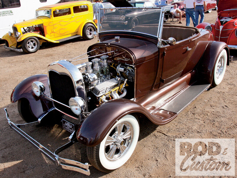 Brown Hot Rod Car — Showcase, Afternoon