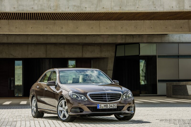 Brown Mercedes-Benz E-Class sedan